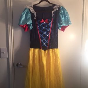 XL Snow White Costume